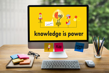 小学生五年级分数口算题（有答案的）50道？